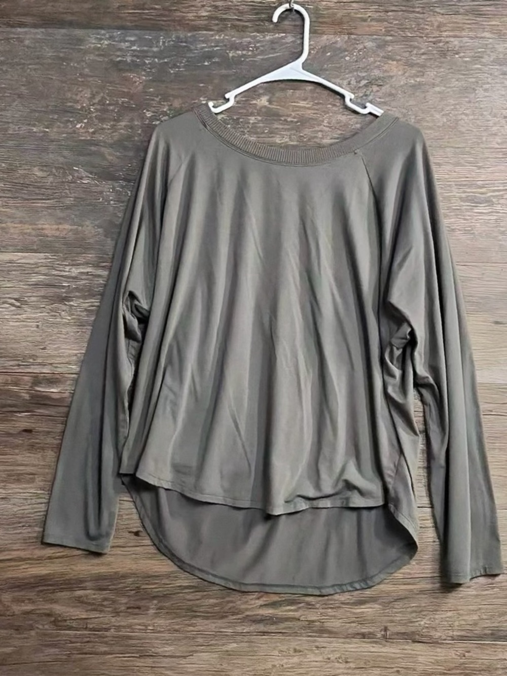 Athleta Olive Taupe Long-Sleeve High-Low Top